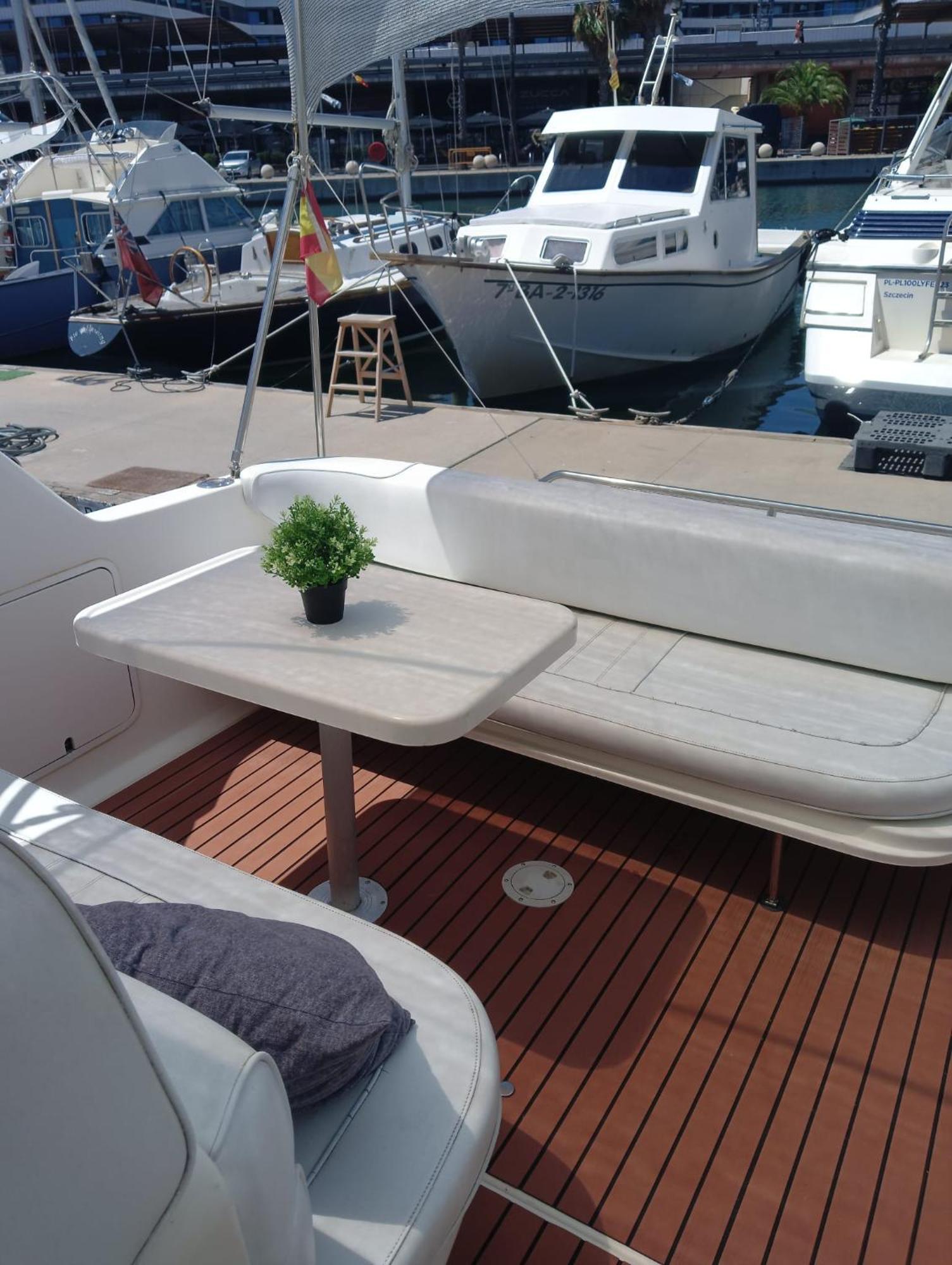 Diagonal Mar Sailboat Hotel Sant Adria de Besos Exterior photo
